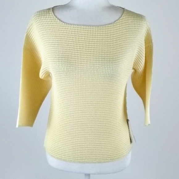 Milano Tops - Milano textured pale yellow top size large